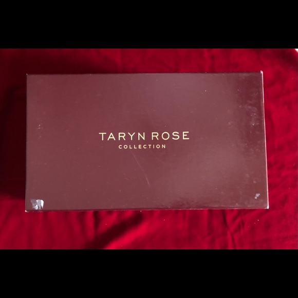 Taryn Rose Letizia in Size 7 - Picture 8 of 8